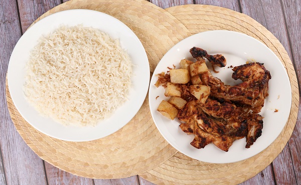 GRILLED CHICKEN WITH RICE 